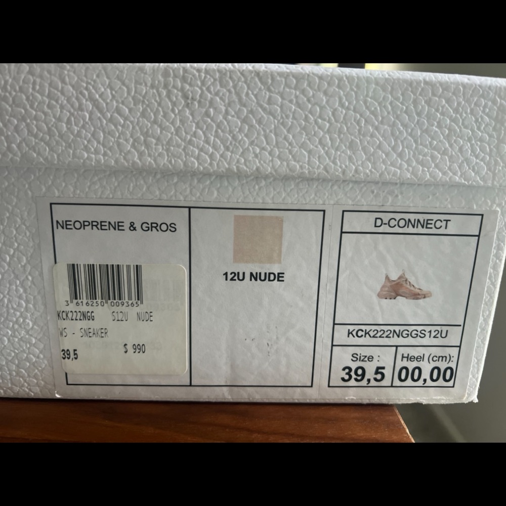 Christian Dior Sneakers Size: 39.5 Color: Nude BRAND NEW IN BOX NEVER WORN - Picture 2 of 6